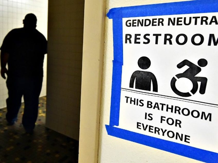 arizona parents protest transgender anti privacy rules