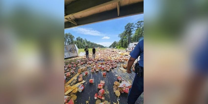 arkansas highway left a mess after truck spills nacho cheese