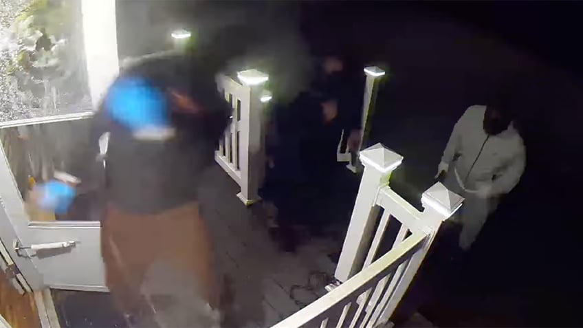 armed homeowner sends would be home invaders running for their lives video