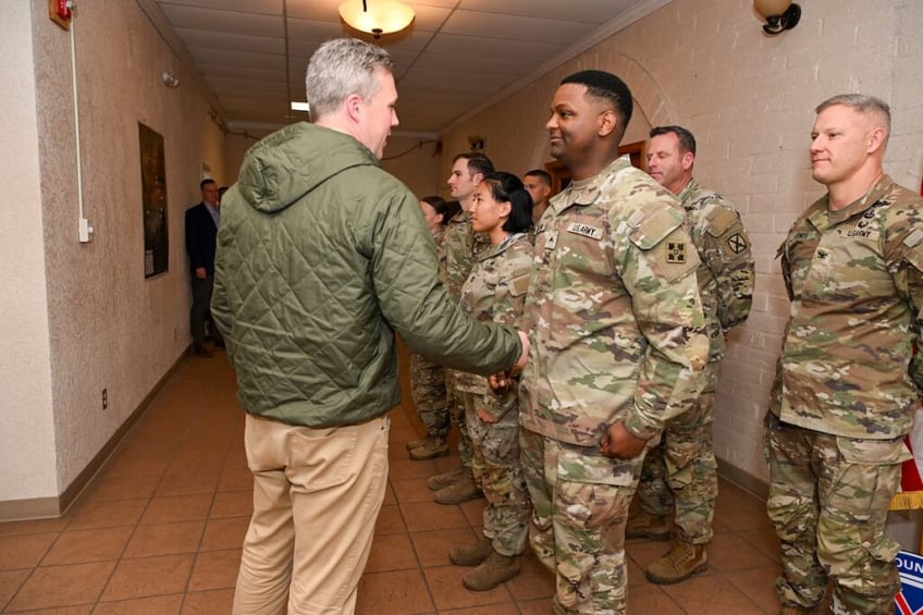 army secretary dan driscoll visits soldiers deployed to the border in first official trip