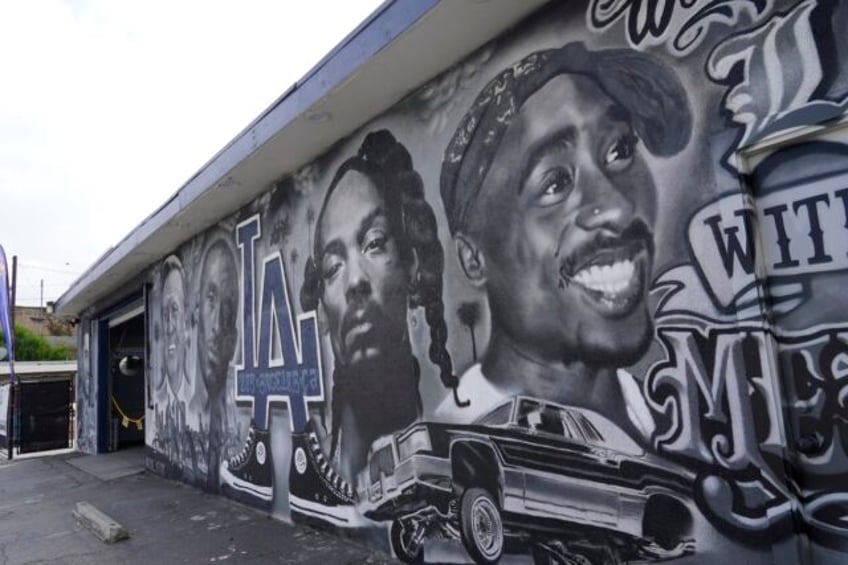 arrest in tupac shakur killing stemmed from biggie smalls death investigation