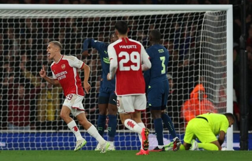 arsenal crush psv on beautiful champions league return