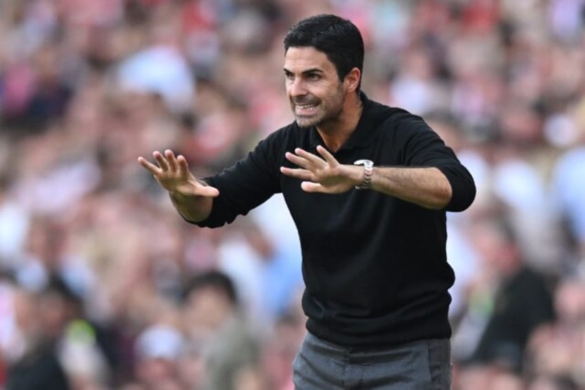 arteta urges arsenal to embrace battle to end everton curse