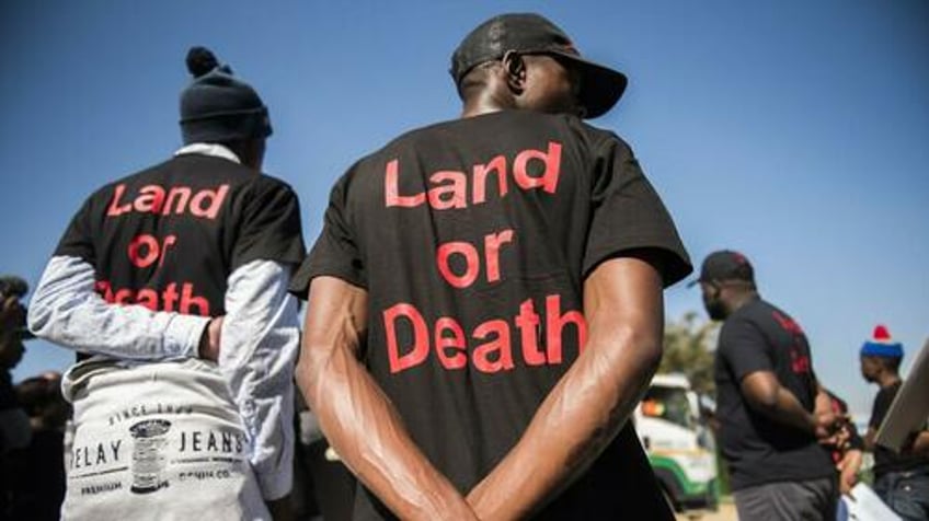 as ramaphosa heads to white house its now treason for white farmers to leave south africa