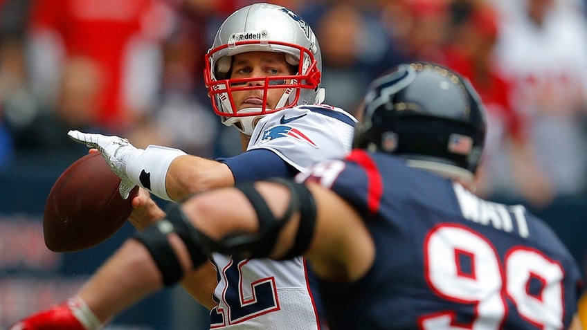 JJ Watt chases down Tom Brady