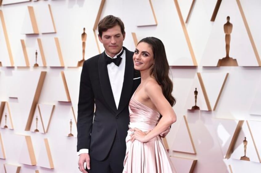 ashton kutcher and mila kunis apologize for pain their letters on behalf of danny masterson caused