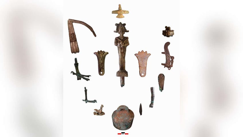 Egyptian Ministry of Tourism and Antiquities TOOLS