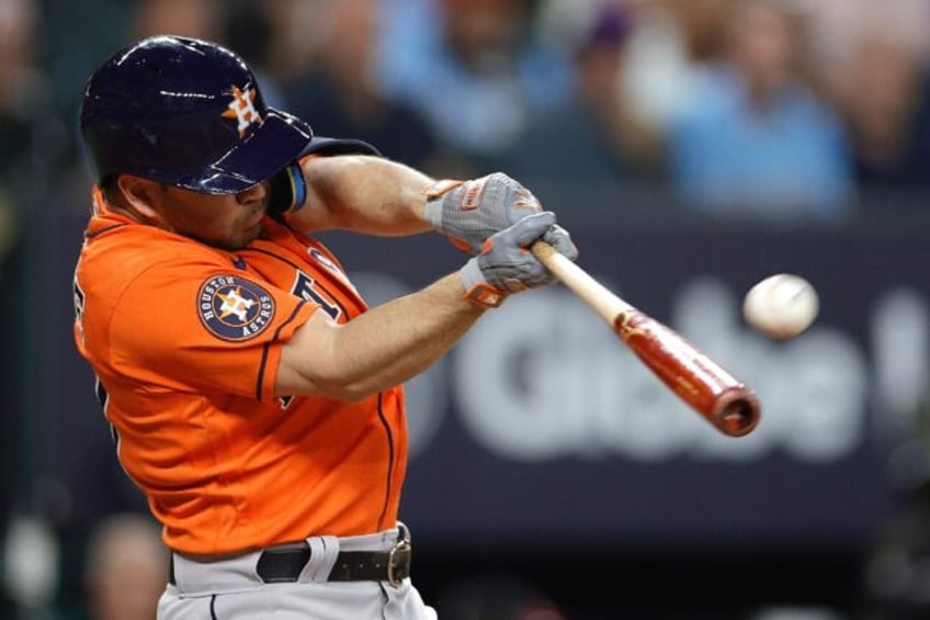 astros beat rangers 8 5 to tighten mlb playoff series