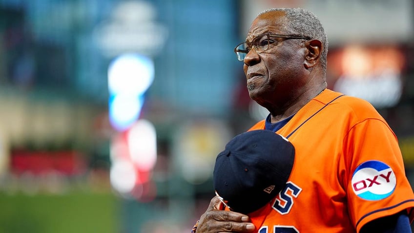 astros dusty baker plans to retire following alcs loss report