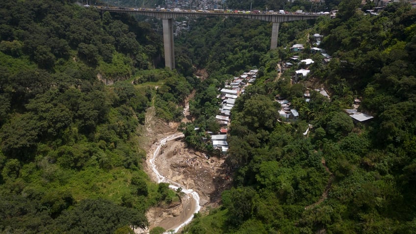 at least 3 dead 15 missing after guatemala landslide