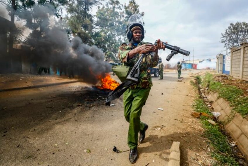 at least 4 injured in kenya anti government protests as schools remain closed