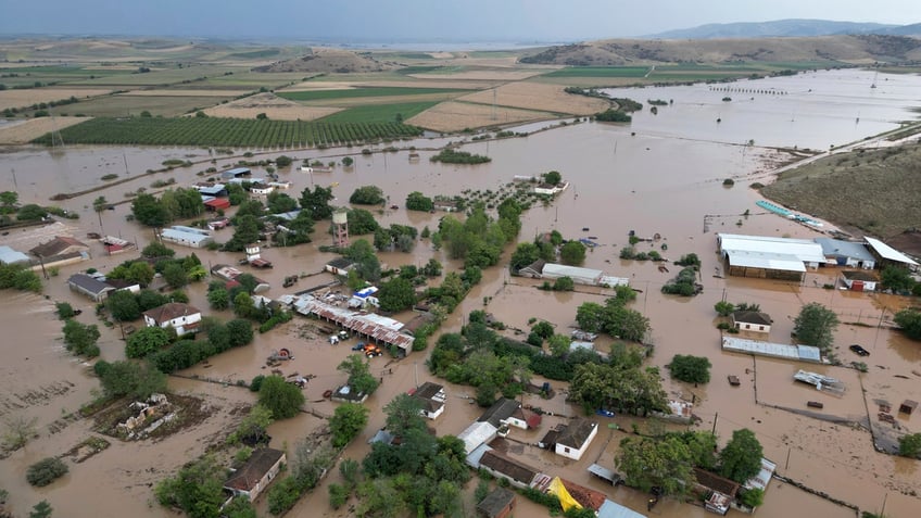 at least 6 dead 6 missing as floods overtake central greece