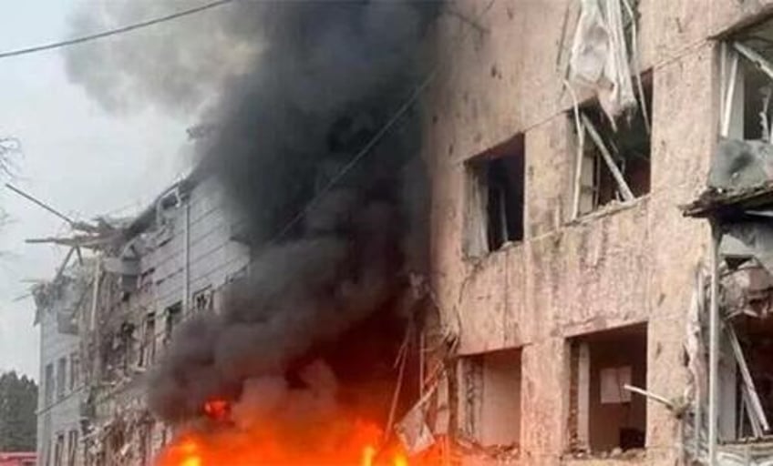 at least 6 dead after new ukrainian himars attack on russian town