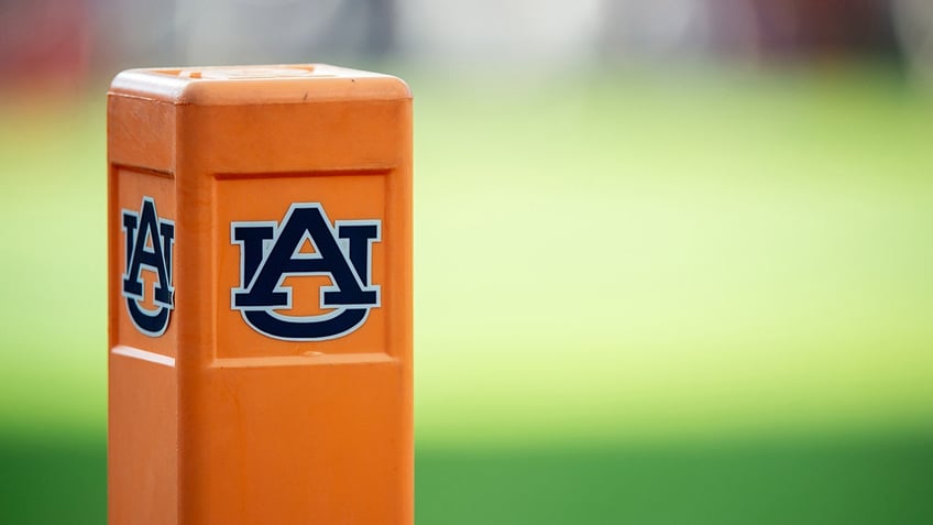 Auburn pylon