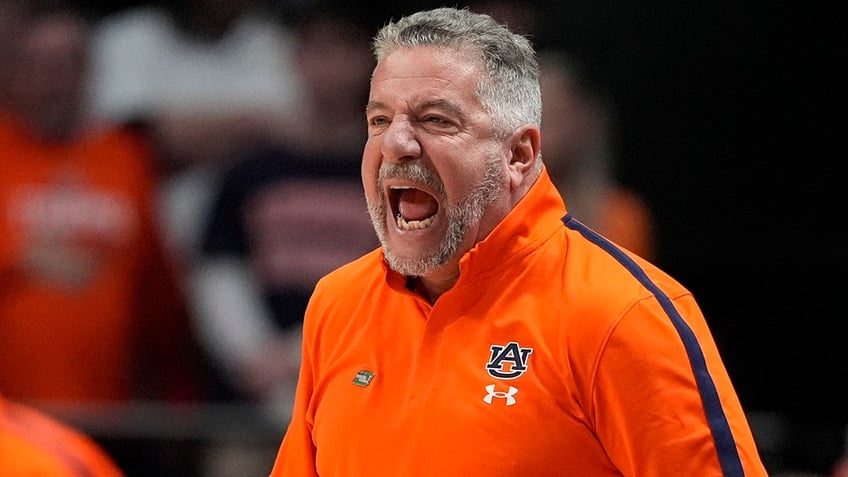 Bruce Pearl vs Creighton