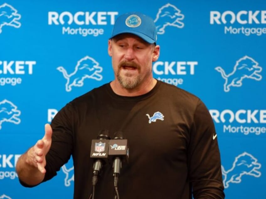 DETROIT,MICHIGAN-NOVEMBER 28: Detroit Lions head coach Dan Campbell answers questions duri