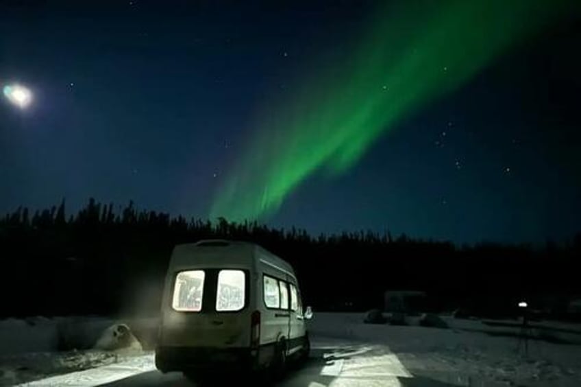 aurora hunter photographs dragon aurora in nwt where northern lights are always on