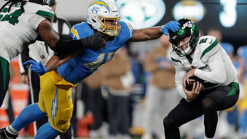 austin ekelers 2 touchdowns help chargers cruise past jets