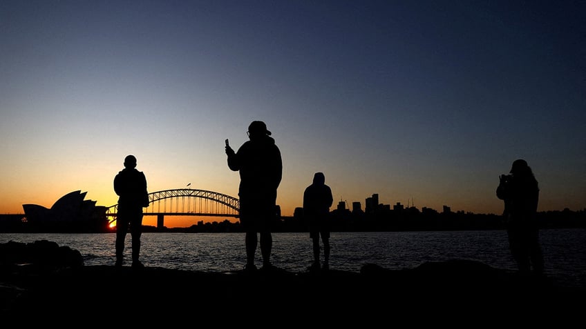 australia launches national wellbeing dashboard to measure progress on health education of residents