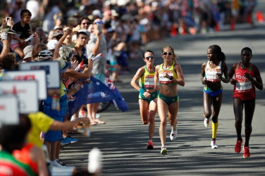 Marathon runner Lisa Weightman (L) missed out on a place in Paris at the expense of Jessic