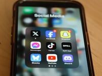 Australian eyes $30m fine for social media flouting under-16s ban