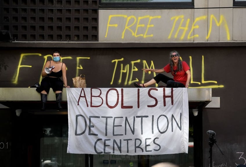 australias highest court rules against indefinite migrant detention foreign born criminals released