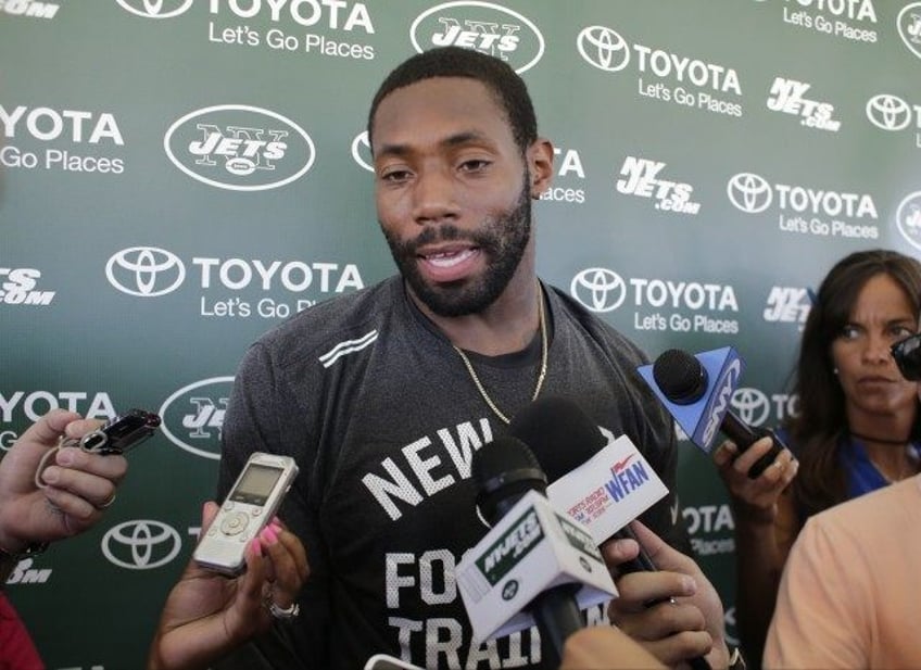 baby mama drama averted contract allows father of 12 antonio cromartie to pay child support