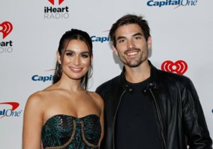 Bachelor Nation's Ashley Iaconetti, Jared Haibon expecting second child