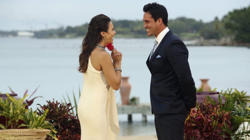 A photo of Andi Dorfman and Josh Murray