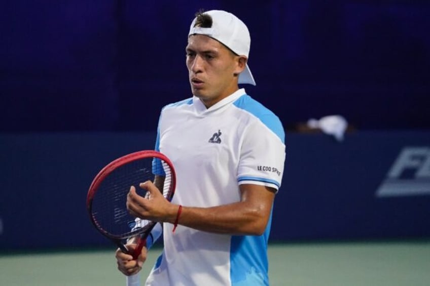 baez battles past coric to reach winston salem final