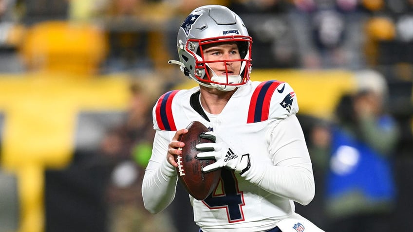 bailey zappe channels tom brady with impressive stat in patriots win over steelers