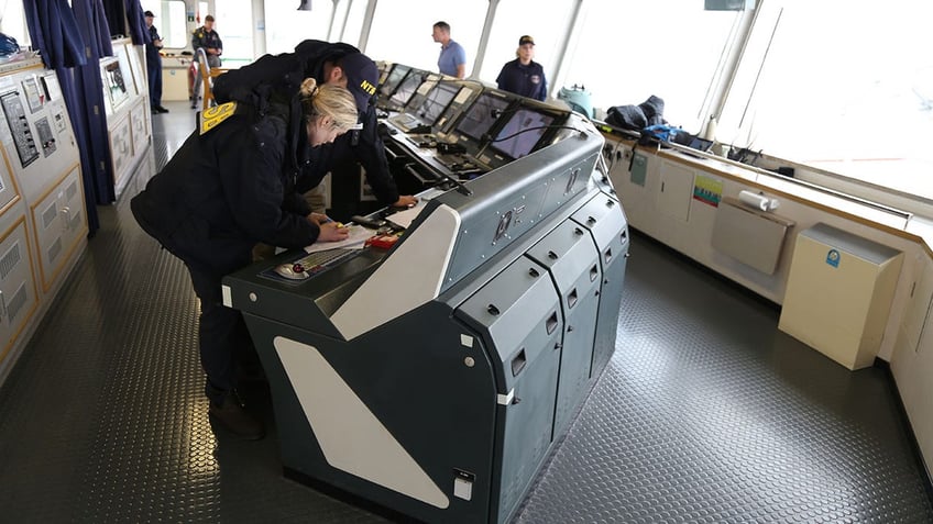 NTSB investigators onboard Dali cargo ship