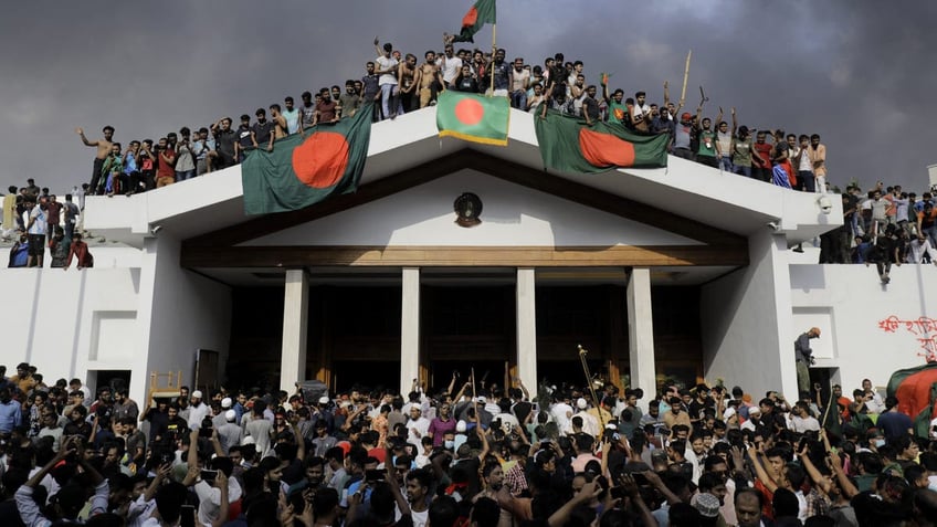 Dhaka protests violence