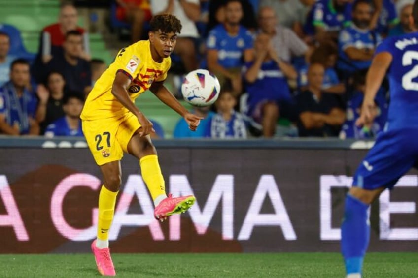 barca teen yamal villarreals baena called into spain squad