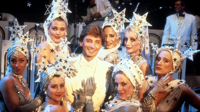 barry manilow in movie copacabana