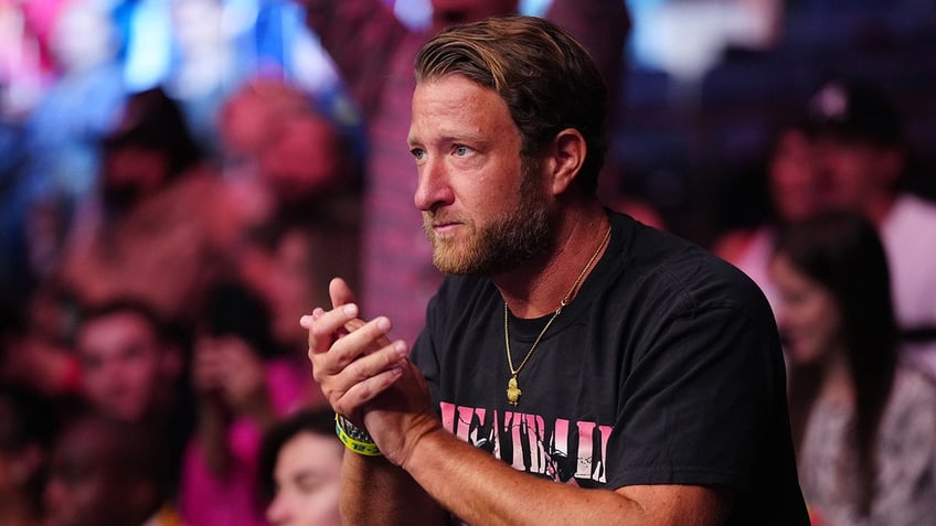 barstool sports ceo dave portnoys pizza review turns sour in bitter argument f k you