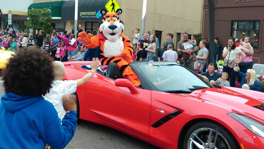 Battle Creek parade