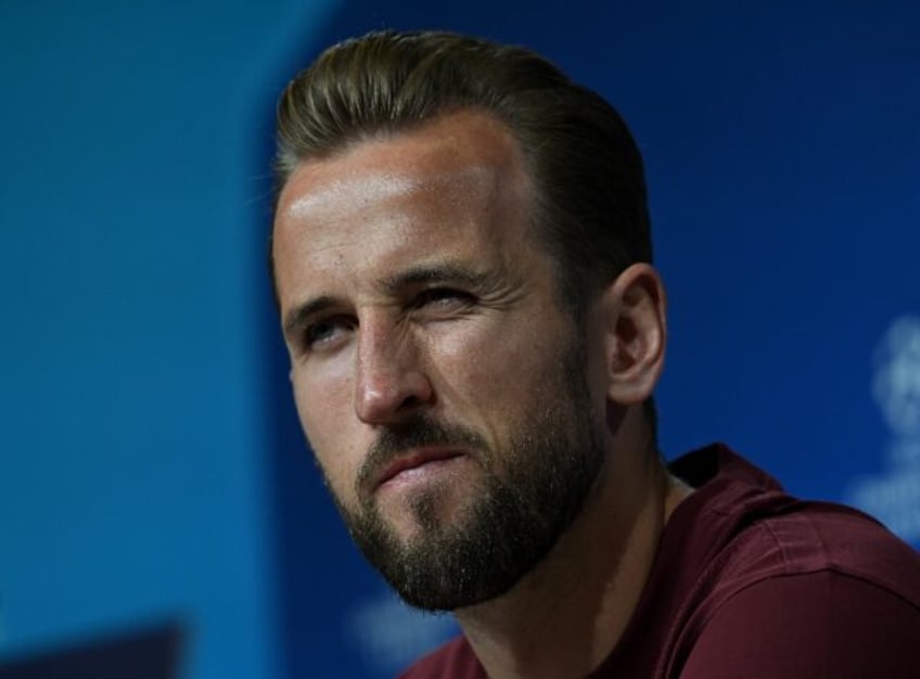 bayern can use man united struggles to our advantage says kane