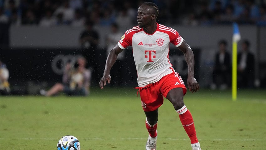 bayern munich aware of initial talks regarding sadio mane move to saudi arabia