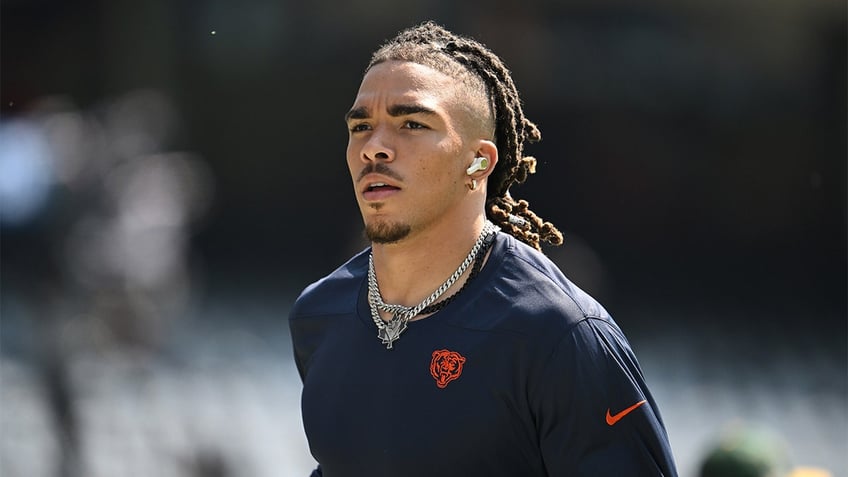 bears move on from chase claypool trade wide receiver to dolphins