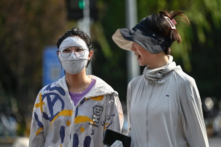 beijing swelters under record breaking run of extreme heat