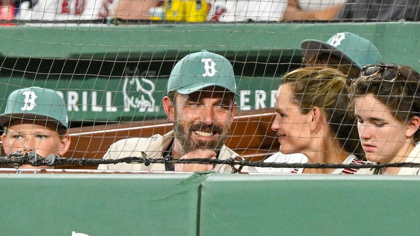 Affleck and Garner smiling