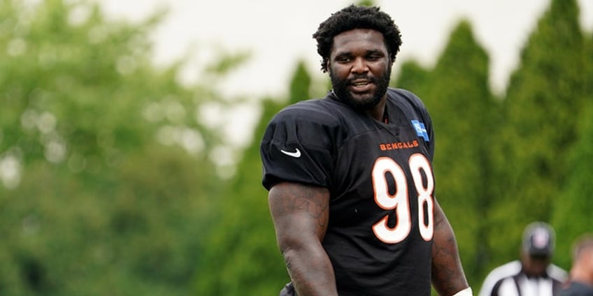 bengals dj reader rips packers offensive lineman after joint practice fight no idea who he is