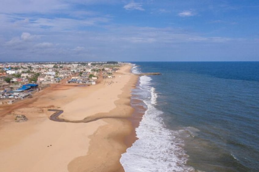 benin struggles in battle to halt coastal erosion