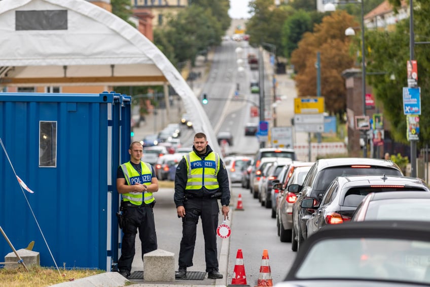 berlin continues to tighten immigration controls asylum seekers to be turned away at border