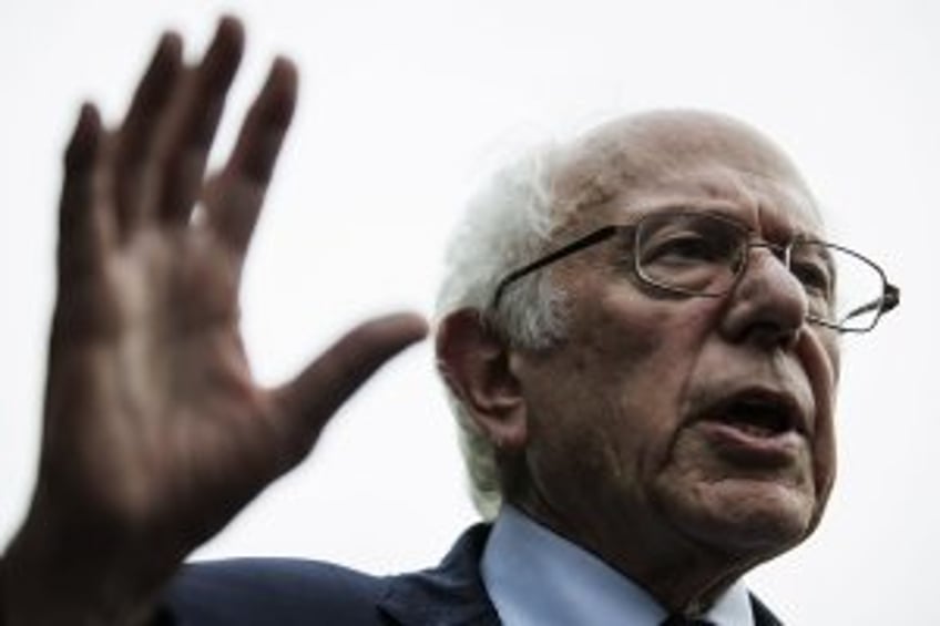 Bernie Sanders introduces legislative proposal for 32-hour workweek