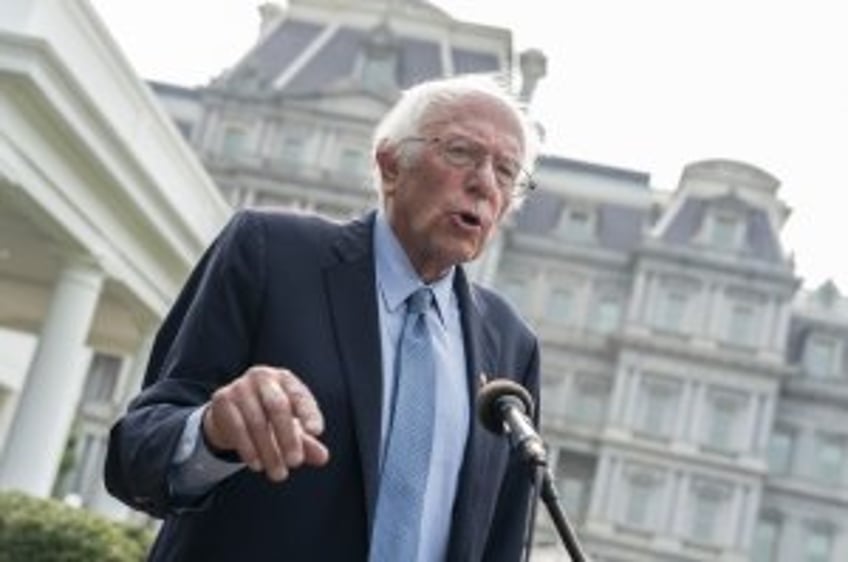 Sanders leads Democratic lawakers in calling on Biden to ensure aid reaches Gaza