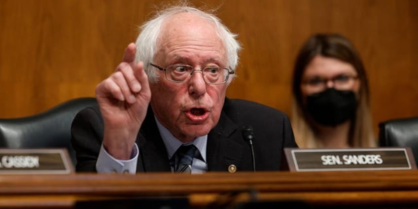 bernie sanders sticks up for fellow octogenarian biden seemed fine to me