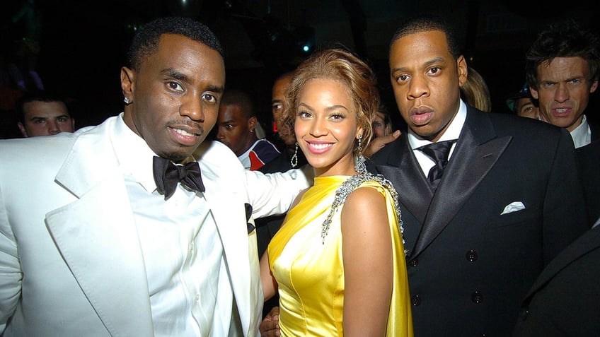 Diddy, Jay-Z and Beyonce attend awards show