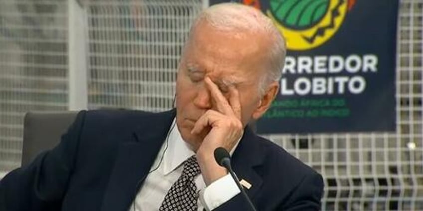 biden admits he didnt sign pardons emails show staff did it for him